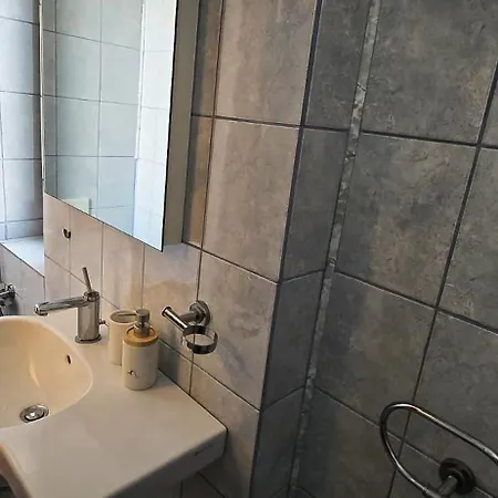 Alexandra - Prime - Pumo Βουκουρέστι