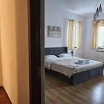 Апартаменти Alexandra - Prime - Pumo Бухарест